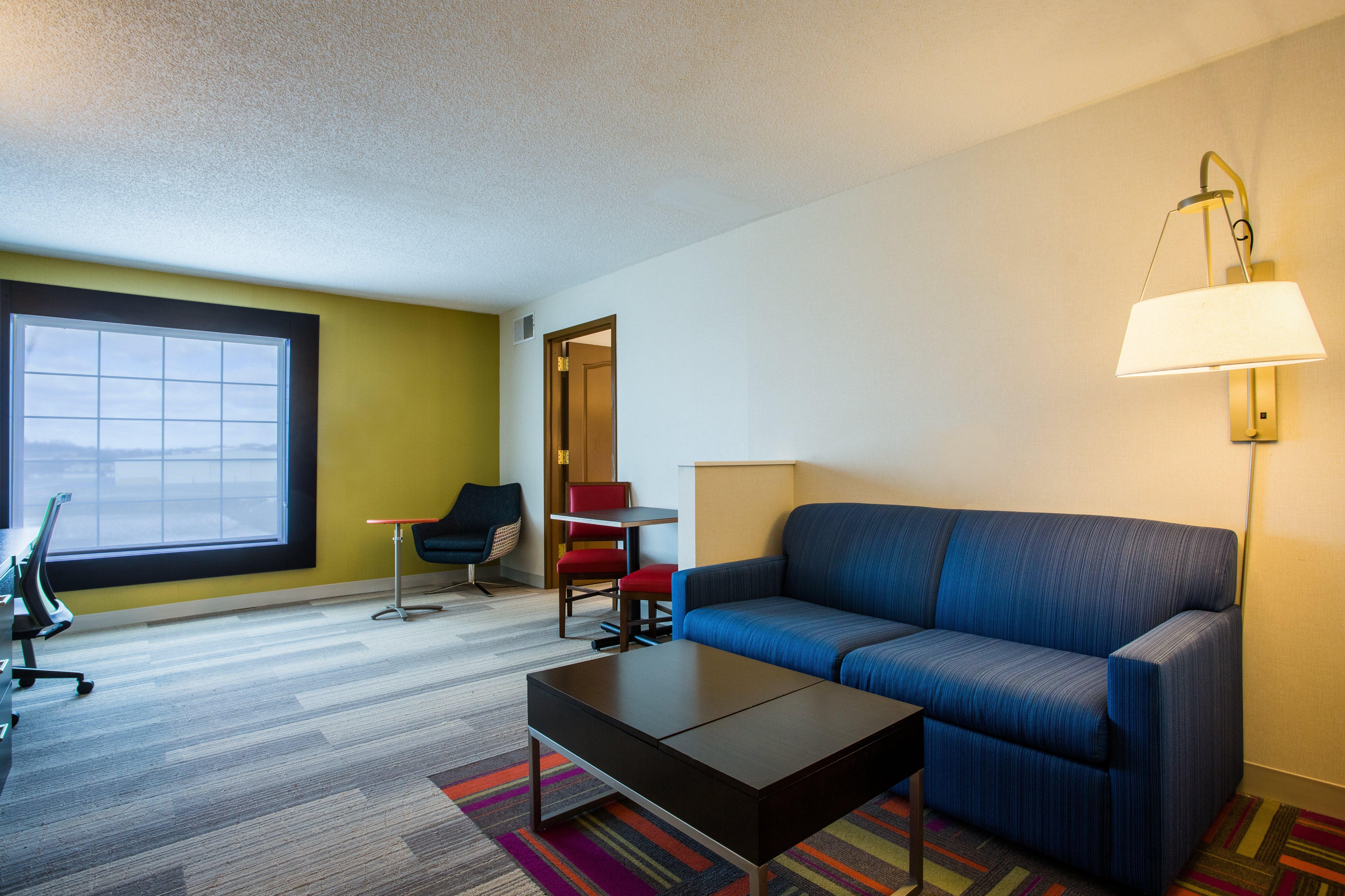 Holiday Inn Express Hotel & Suites Reading By Ihg Exterior photo