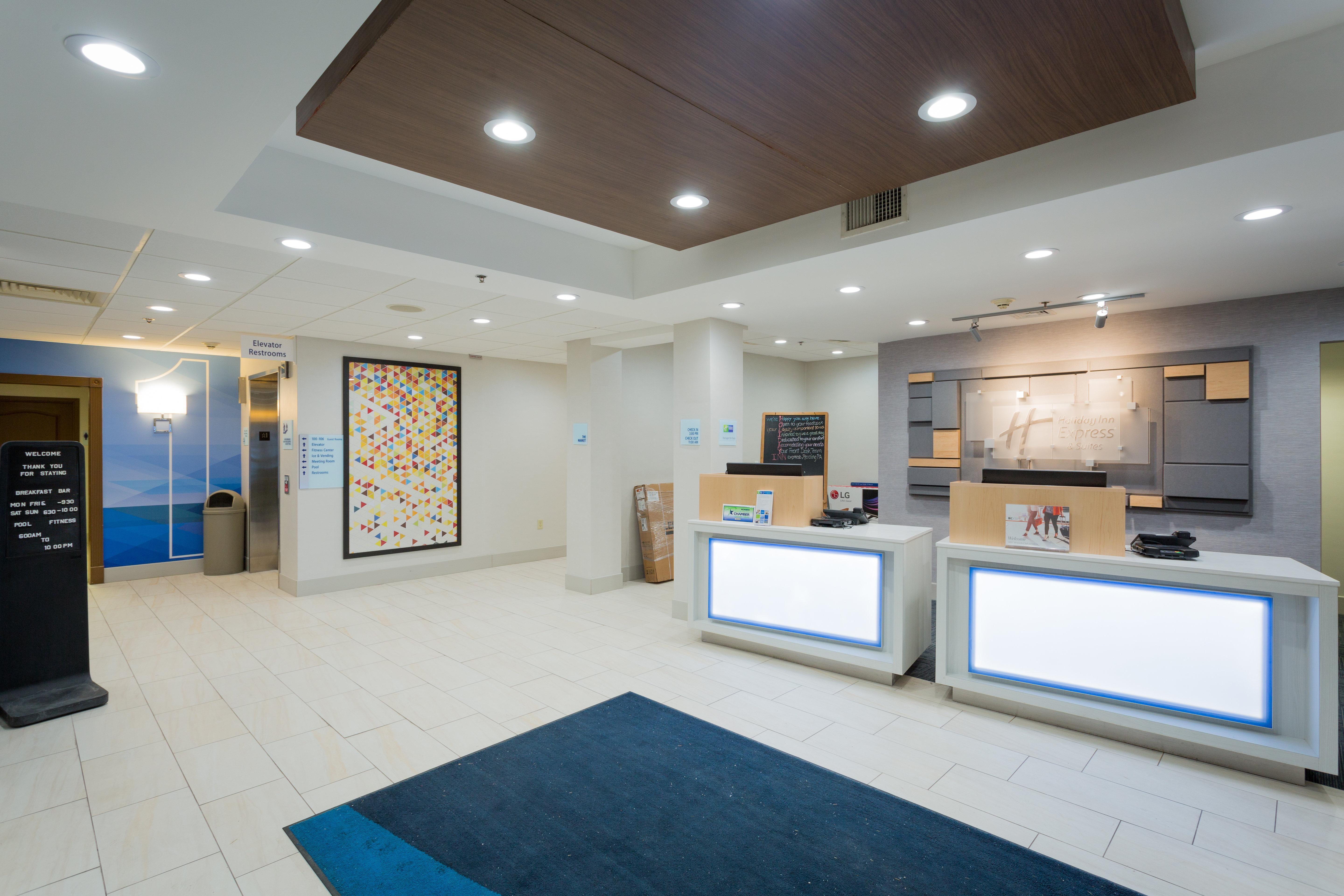 Holiday Inn Express Hotel & Suites Reading By Ihg Exterior photo