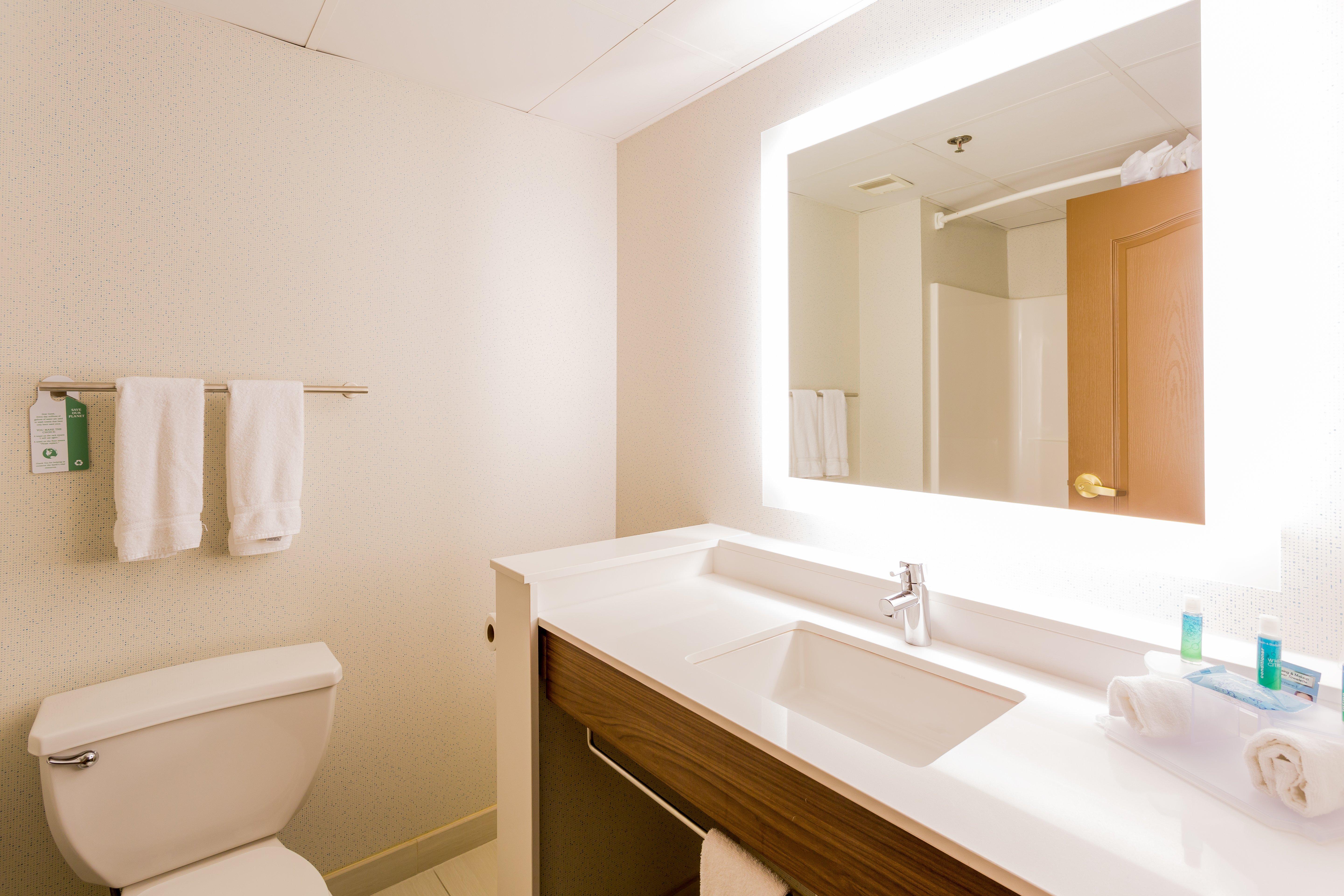 Holiday Inn Express Hotel & Suites Reading By Ihg Exterior photo