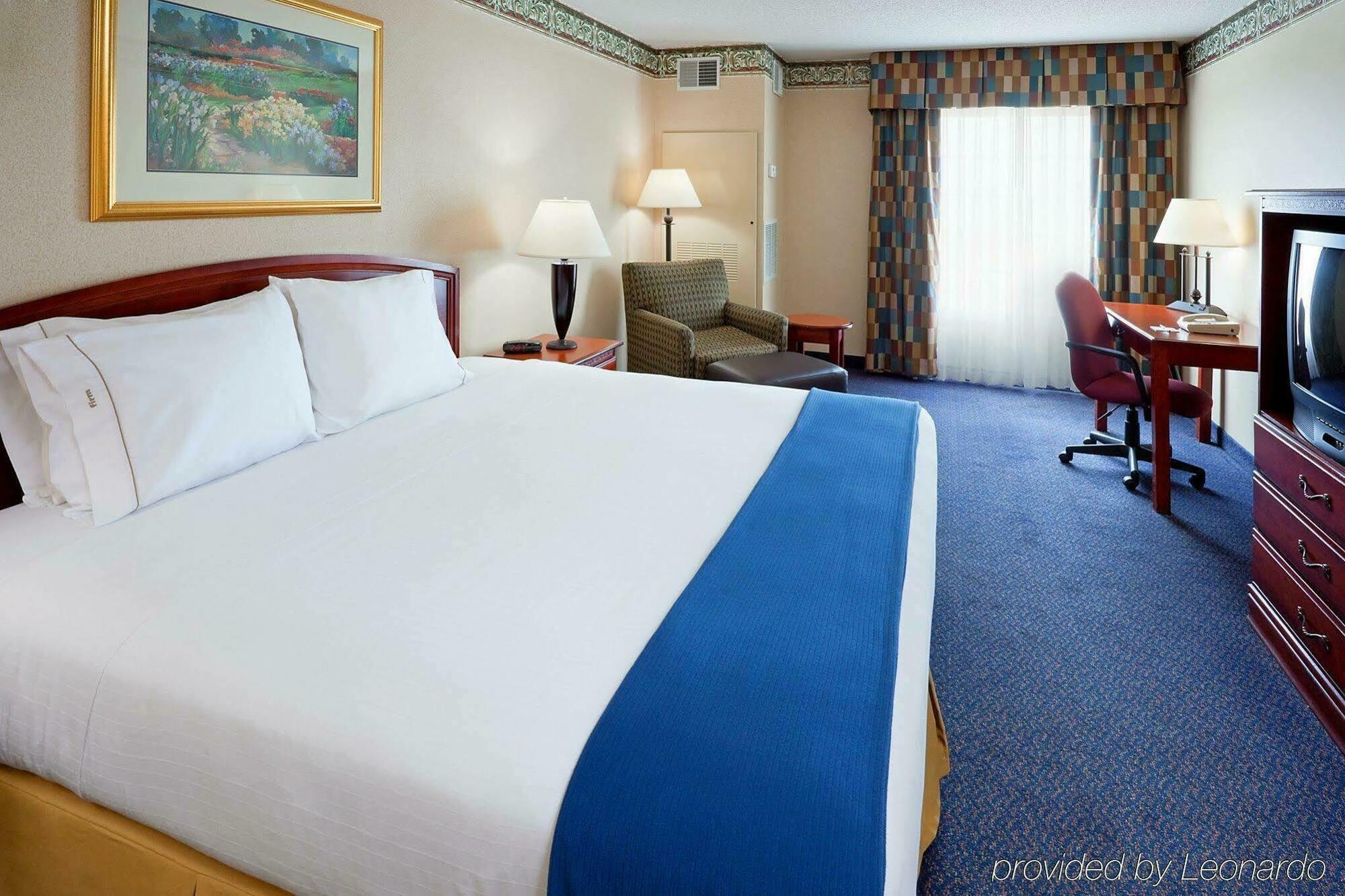 Holiday Inn Express Hotel & Suites Reading By Ihg Exterior photo